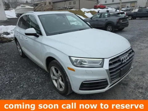White 2018 Audi Q5 2.0T Premium Plus for sale in Gurnee, IL