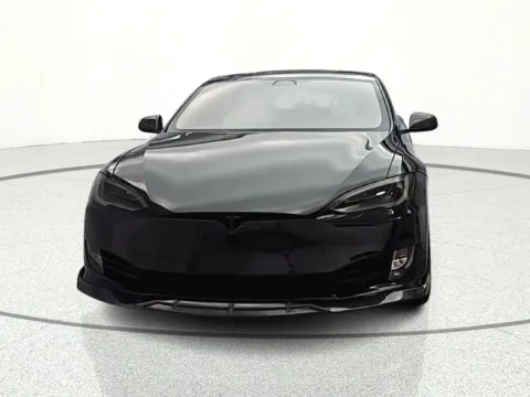 Photos of 2018 Tesla Model S 75D for sale in Gurnee, IL at CarWise Gurnee