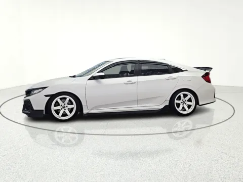 More photos of 2019 Honda Civic Si at CarWise Gurnee, IL