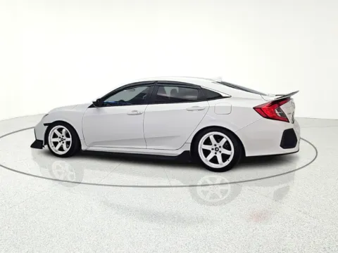 More photos of 2019 Honda Civic Si at CarWise Gurnee, IL