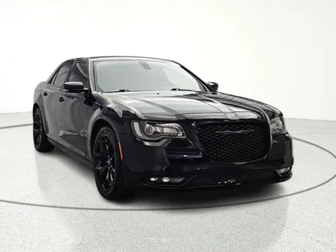 Black 2021 Chrysler 300 S for sale in Gurnee, IL