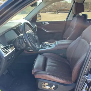 Another view of 2019 BMW X7 xDrive40i for sale in Gurnee, IL at CarWise Gurnee