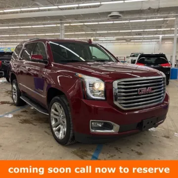 Red 2018 GMC Yukon SLT for sale in Gurnee, IL