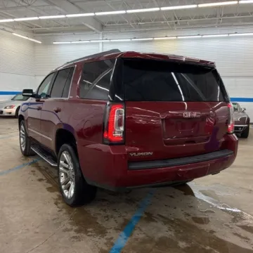 Photos of 2018 GMC Yukon SLT for sale in Gurnee, IL at CarWise Gurnee