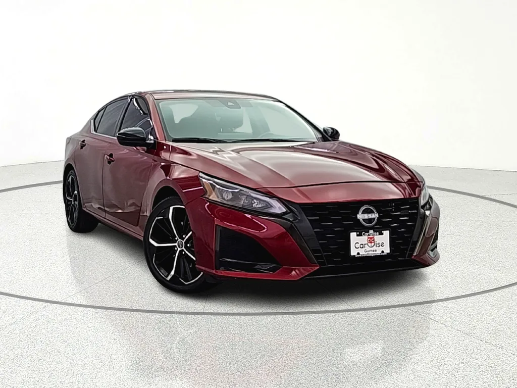 2024 Nissan Altima SR
