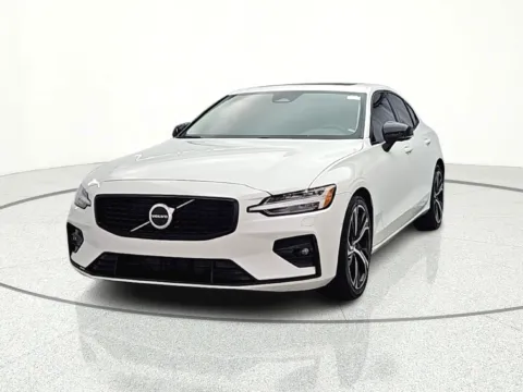 Photos of 2024 Volvo S60 B5 Plus Dark Theme for sale in Gurnee, IL at CarWise Gurnee