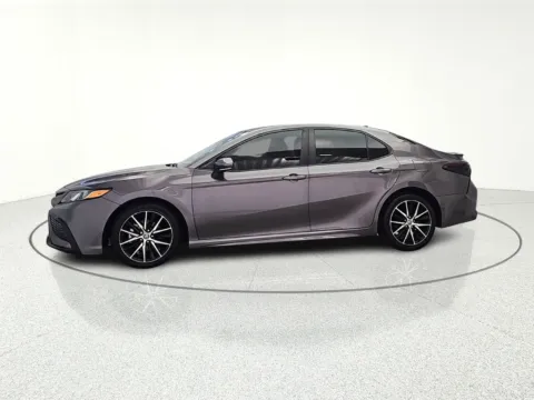 More photos of 2023 Toyota Camry SE at CarWise Gurnee, IL