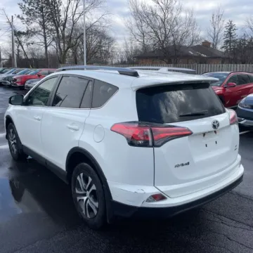 Photos of 2018 Toyota RAV4 LE for sale in Gurnee, IL at CarWise Gurnee