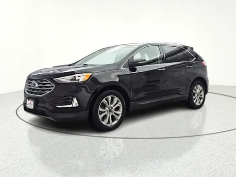 Another view of 2019 Ford Edge Titanium for sale in Gurnee, IL at CarWise Gurnee