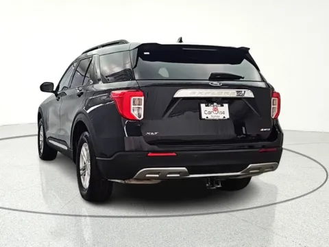 More photos of 2023 Ford Explorer XLT at CarWise Gurnee, IL