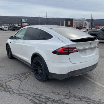 Photos of 2020 Tesla Model X Long Range for sale in Gurnee, IL at CarWise Gurnee