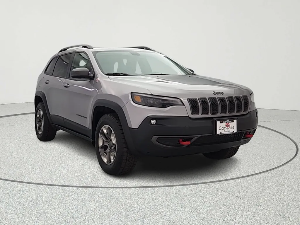 Silver 2019 Jeep Cherokee Trailhawk for sale in Gurnee, IL
