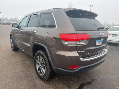 Photos of 2017 Jeep Grand Cherokee Limited for sale in Gurnee, IL at CarWise Gurnee