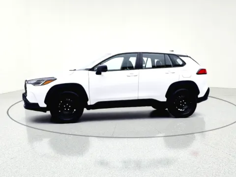 More photos of 2023 Toyota Corolla Cross L at CarWise Gurnee, IL