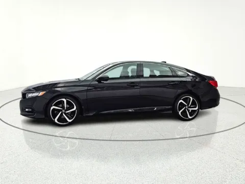 More photos of 2020 Honda Accord Sport at CarWise Gurnee, IL