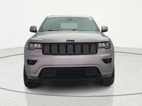 Photos of 2020 Jeep Grand Cherokee Altitude for sale in Gurnee, IL at CarWise Gurnee