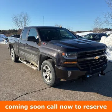 Brown 2018 Chevrolet Silverado 1500 LT for sale in Gurnee, IL