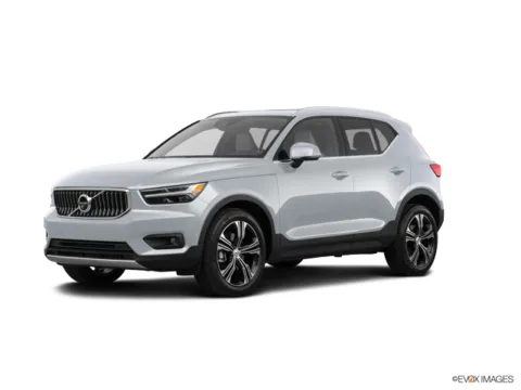 Silver 2020 Volvo XC40 Momentum for sale in Gurnee, IL