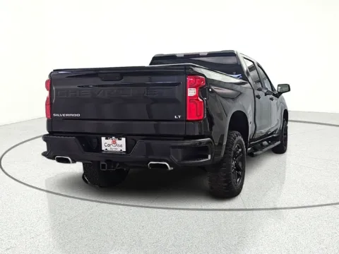 More photos of 2021 Chevrolet Silverado 1500 LT Trail Boss at CarWise Gurnee, IL
