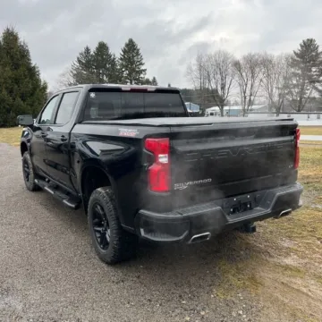 Photos of 2021 Chevrolet Silverado 1500 LT Trail Boss for sale in Gurnee, IL at CarWise Gurnee