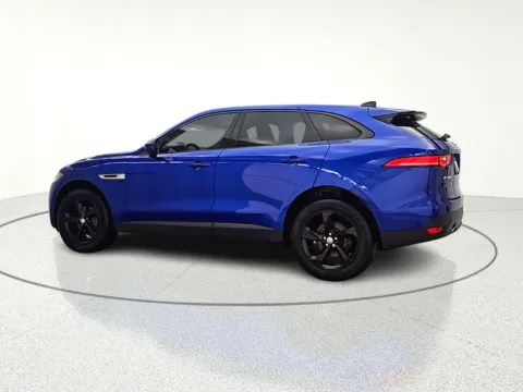 More photos of 2020 Jaguar F-PACE 25t Premium at CarWise Gurnee, IL