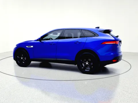 More photos of 2020 Jaguar F-PACE 25t Premium at CarWise Gurnee, IL