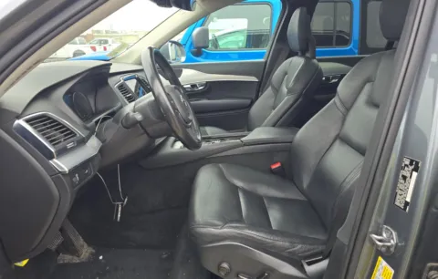 Photos of 2016 Volvo XC90 T5 Momentum for sale in Gurnee, IL at CarWise Gurnee