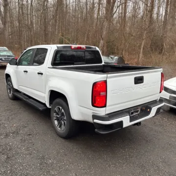 Photos of 2022 Chevrolet Colorado Z71 for sale in Gurnee, IL at CarWise Gurnee