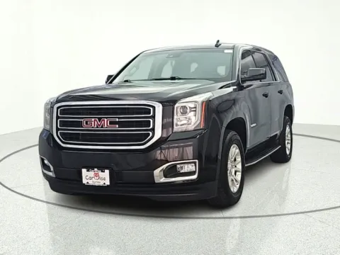 Photos of 2017 GMC Yukon SLT for sale in Gurnee, IL at CarWise Gurnee
