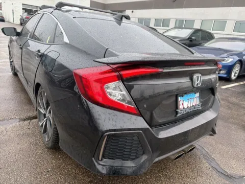 Photos of 2018 Honda Civic Si for sale in Gurnee, IL at CarWise Gurnee