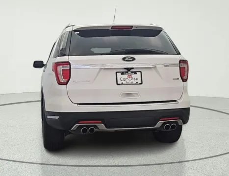 More photos of 2018 Ford Explorer Platinum at CarWise Gurnee, IL