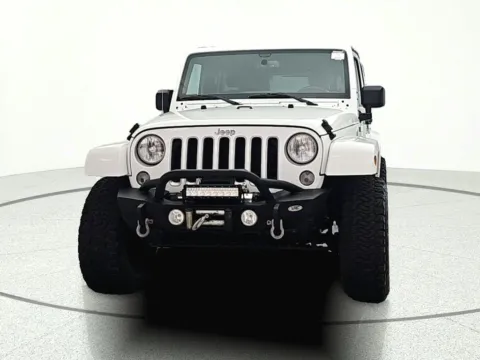 Photos of 2018 Jeep Wrangler JK Unlimited Sahara for sale in Gurnee, IL at CarWise Gurnee