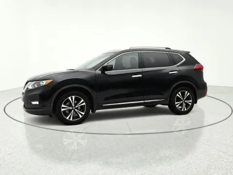 More photos of 2018 Nissan Rogue SL at CarWise Gurnee, IL