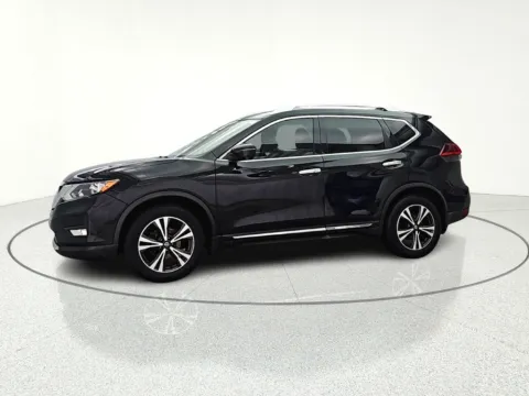 Another view of 2018 Nissan Rogue SL for sale in Gurnee, IL at CarWise Gurnee