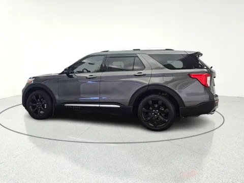 More photos of 2020 Ford Explorer Platinum at CarWise Gurnee, IL