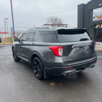 Photos of 2020 Ford Explorer Platinum for sale in Gurnee, IL at CarWise Gurnee