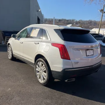 Photos of 2019 Cadillac XT5 Premium Luxury for sale in Gurnee, IL at CarWise Gurnee