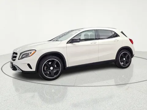 More photos of 2015 Mercedes-Benz GLA 250 at CarWise Gurnee, IL