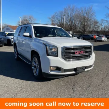 White 2017 GMC Yukon SLT for sale in Gurnee, IL