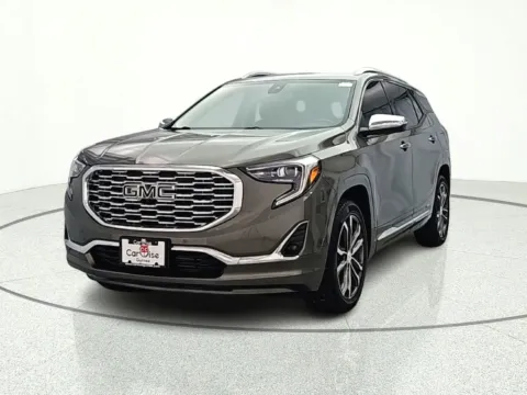 Photos of 2018 GMC Terrain Denali for sale in Gurnee, IL at CarWise Gurnee