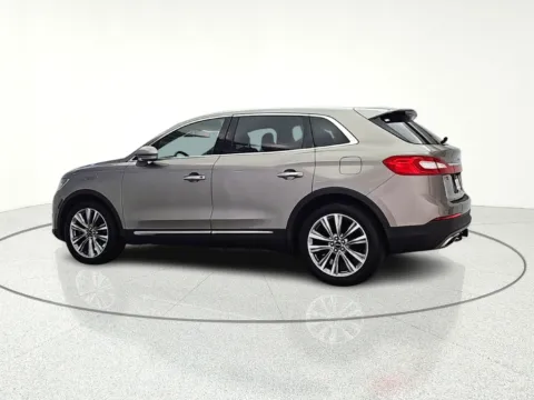 More photos of 2017 Lincoln MKX Reserve at CarWise Gurnee, IL