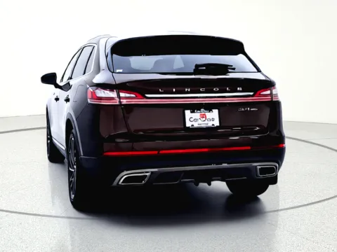 More photos of 2019 Lincoln Nautilus Reserve at CarWise Gurnee, IL