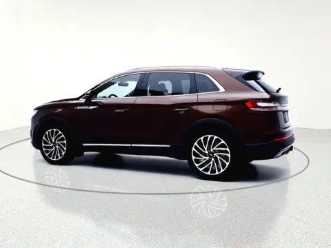 More photos of 2019 Lincoln Nautilus Reserve at CarWise Gurnee, IL