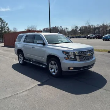Silver 2019 Chevrolet Tahoe LT for sale in Gurnee, IL