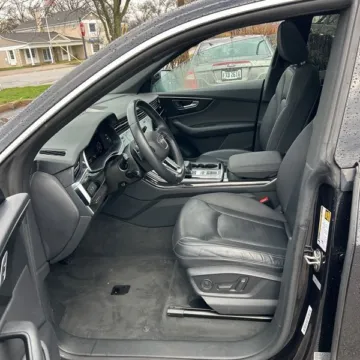 Another view of 2019 Audi Q8 3.0T Premium Plus for sale in Gurnee, IL at CarWise Gurnee