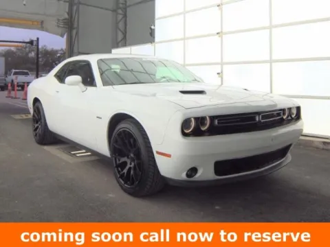 White 2017 Dodge Challenger R/T for sale in Gurnee, IL