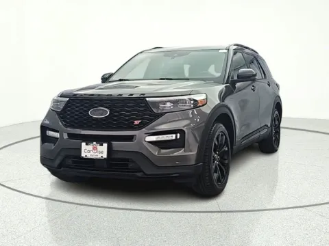 Photos of 2020 Ford Explorer ST for sale in Gurnee, IL at CarWise Gurnee