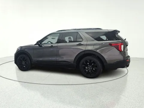 More photos of 2020 Ford Explorer ST at CarWise Gurnee, IL