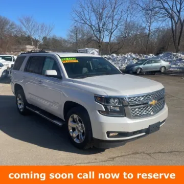 White 2018 Chevrolet Tahoe LT for sale in Gurnee, IL
