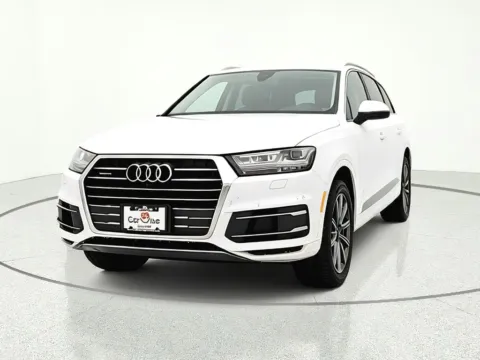 Photos of 2019 Audi Q7 45 Premium Plus for sale in Gurnee, IL at CarWise Gurnee
